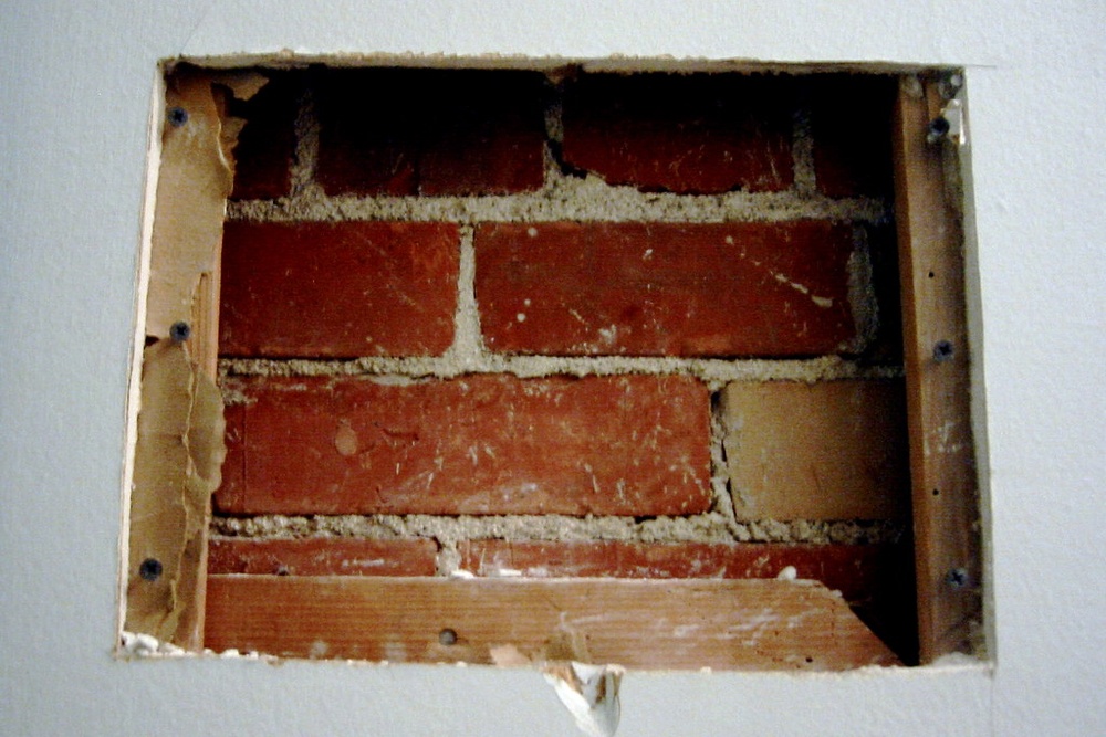 Services Crack repair & masonry